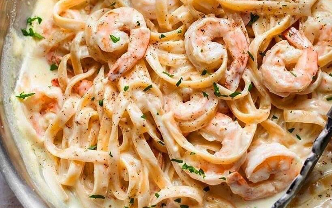 Pastas con langostinos y salsa cremosa