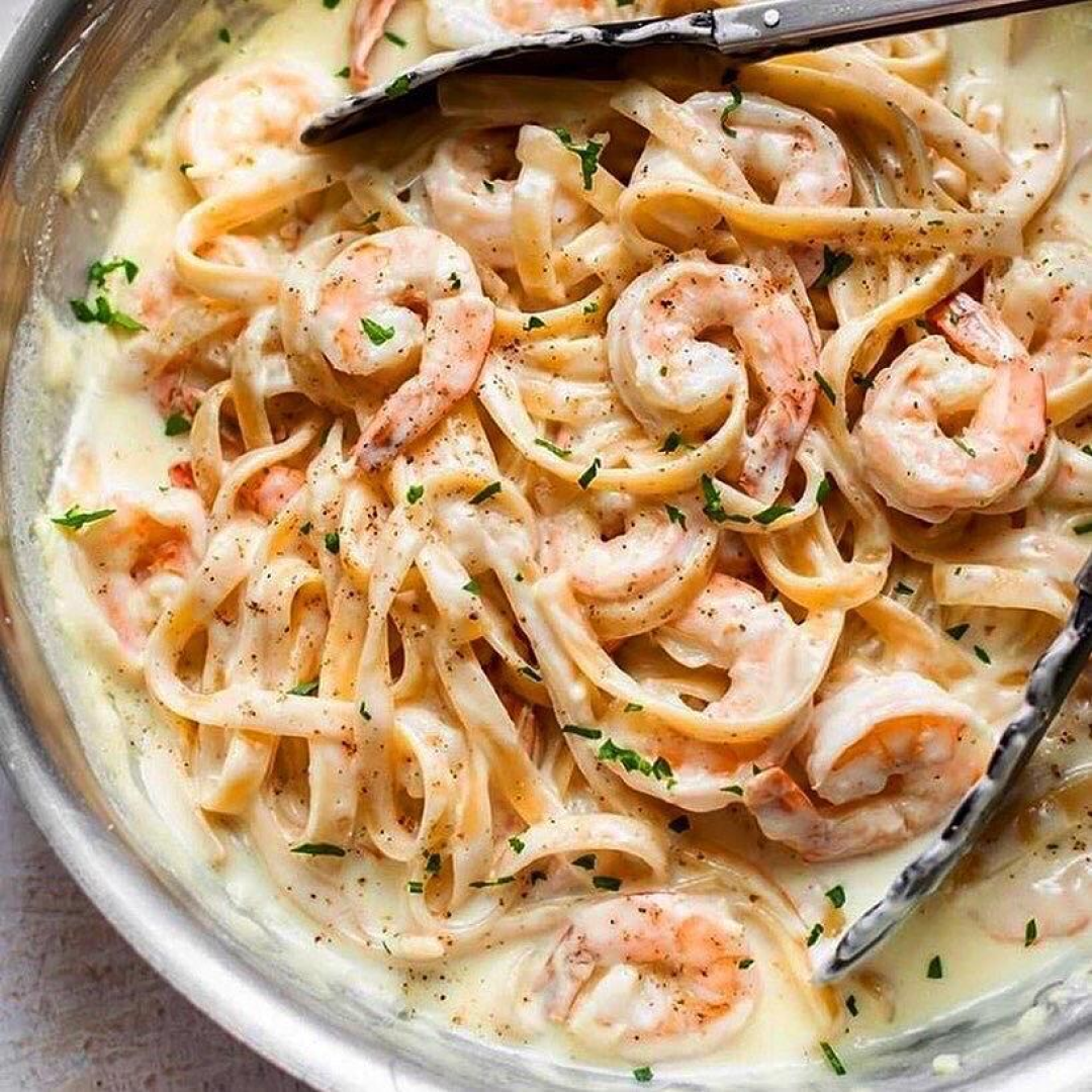 Pastas con langostinos y salsa cremosa